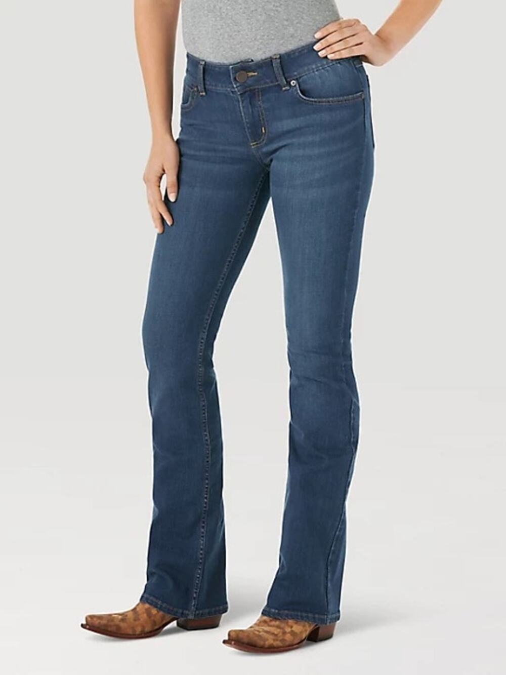 NWT Wrangler Essential mid rise boot cut jeans